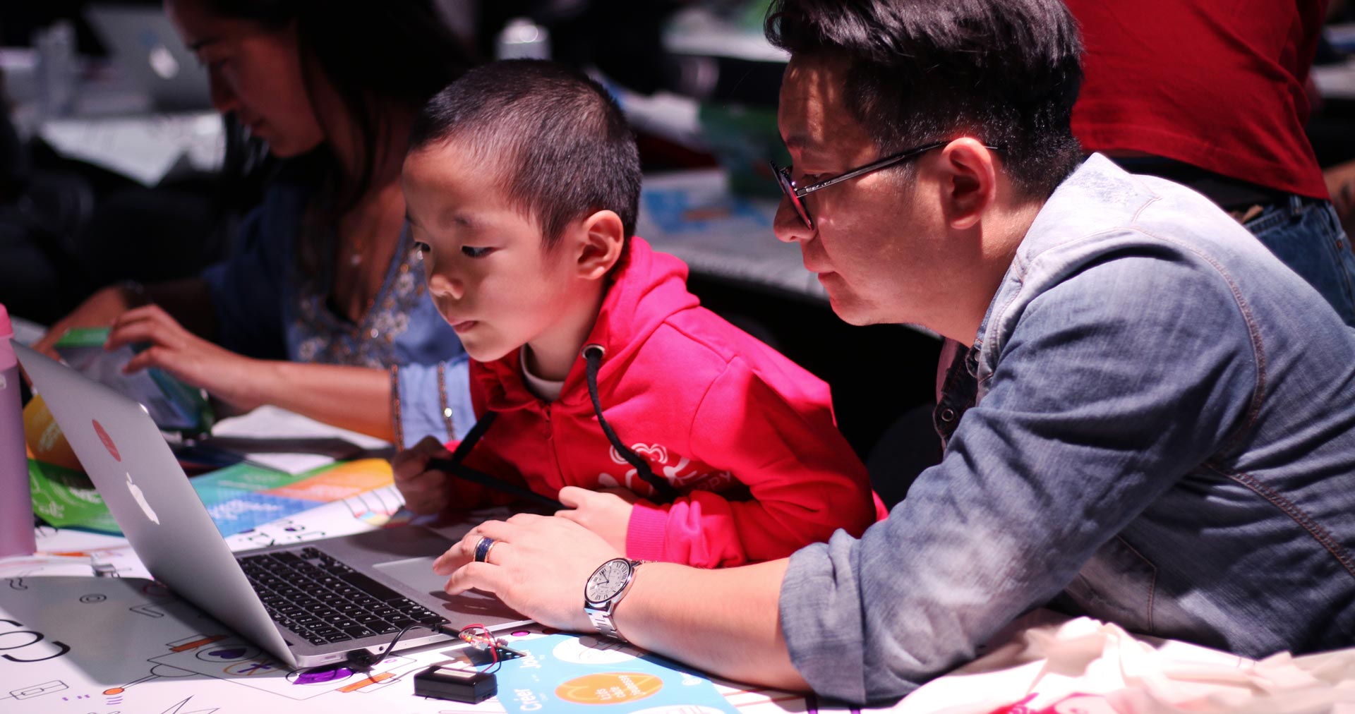 La programmation pour développer l’intérêt des jeunes pour les sciences et technologies